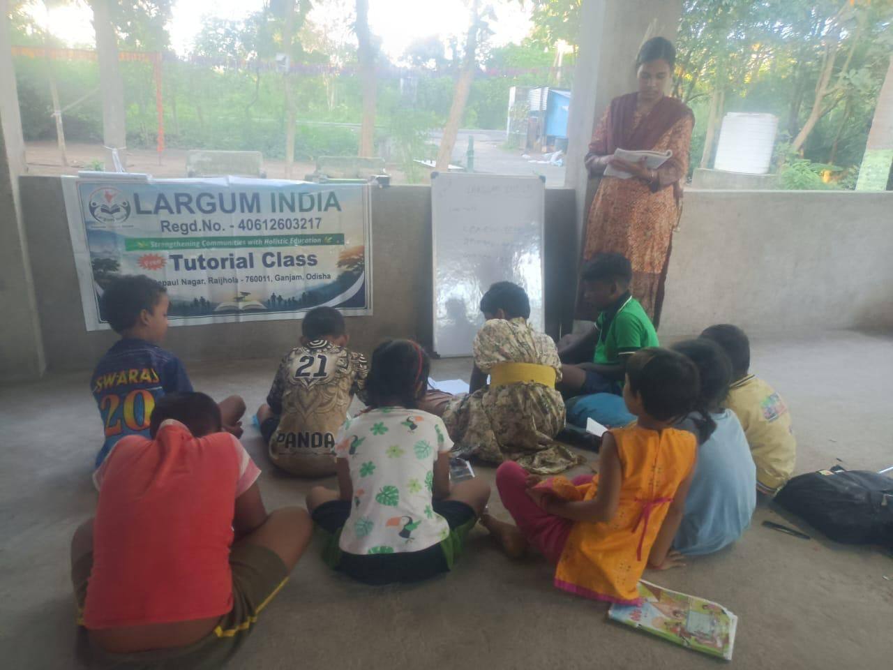 Largum India tutorial class in session